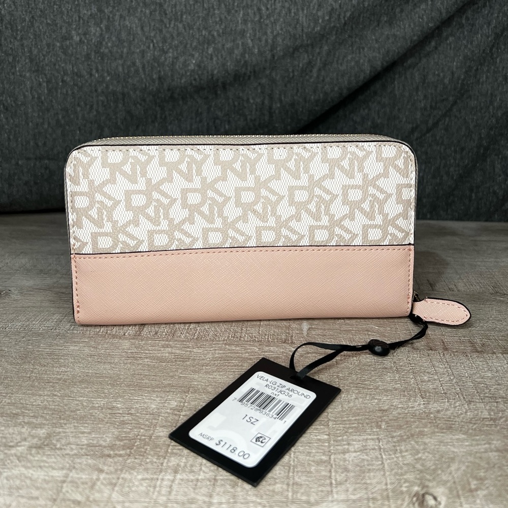 NWT DKNY Zipper Wallet